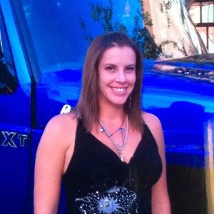 Meet your Posher, Cheri